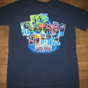 Boys size xlarge skylanders navy shirt